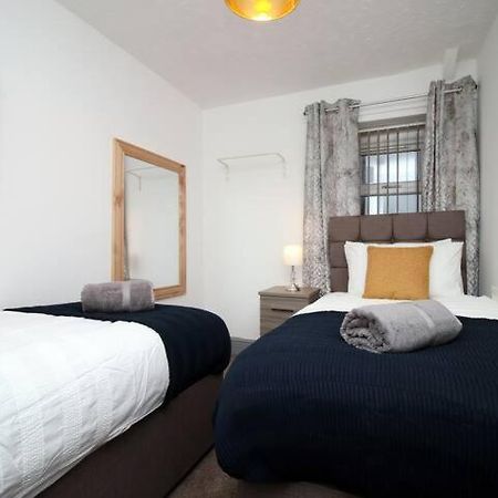City Centre, Parking, Smart Tv'S In All Rooms Swansea Esterno foto