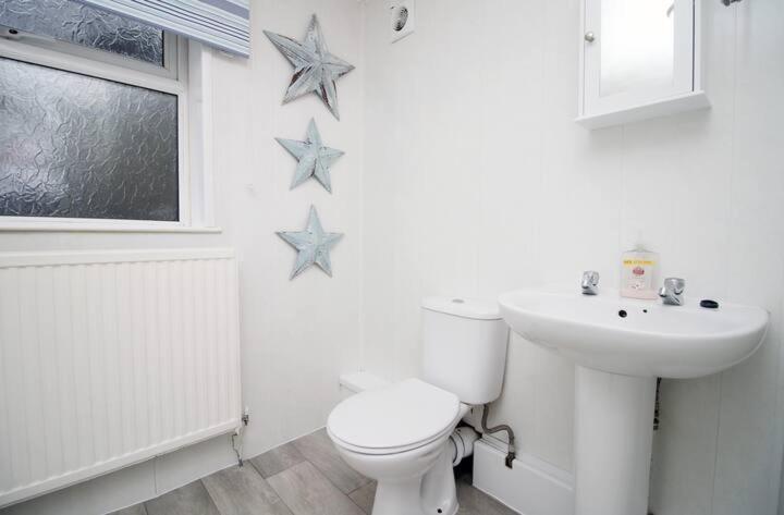City Centre, Parking, Smart Tv'S In All Rooms Swansea Esterno foto