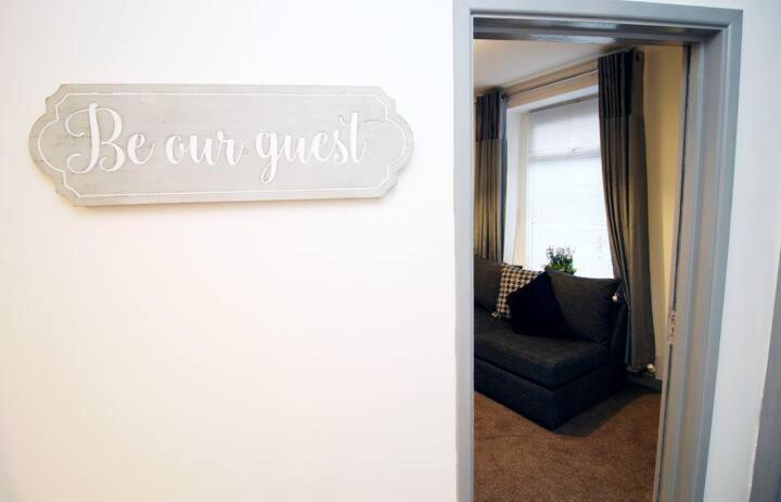 City Centre, Parking, Smart Tv'S In All Rooms Swansea Esterno foto